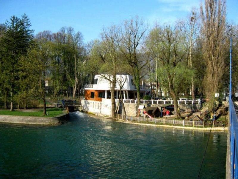 Hotel Paviljon Bihać Eksteriør billede