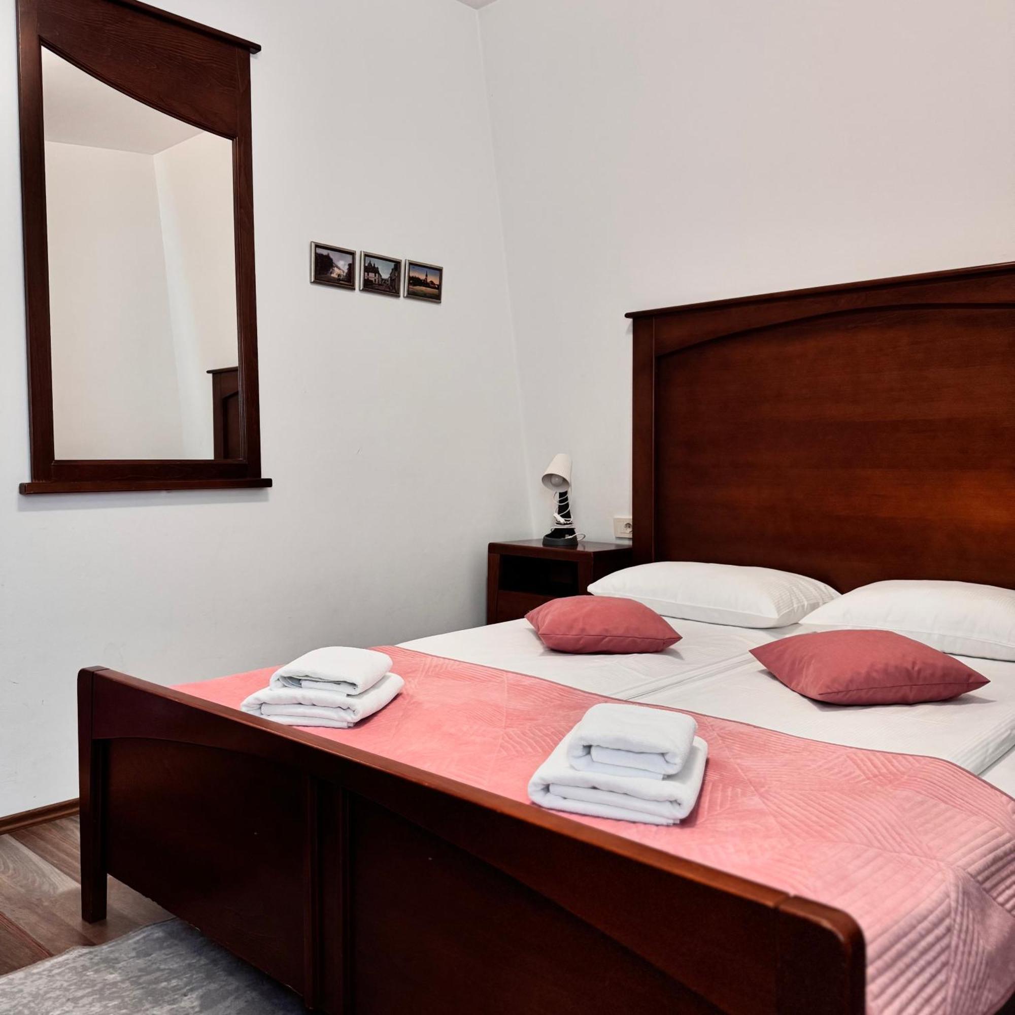 Hotel Paviljon Bihać Eksteriør billede