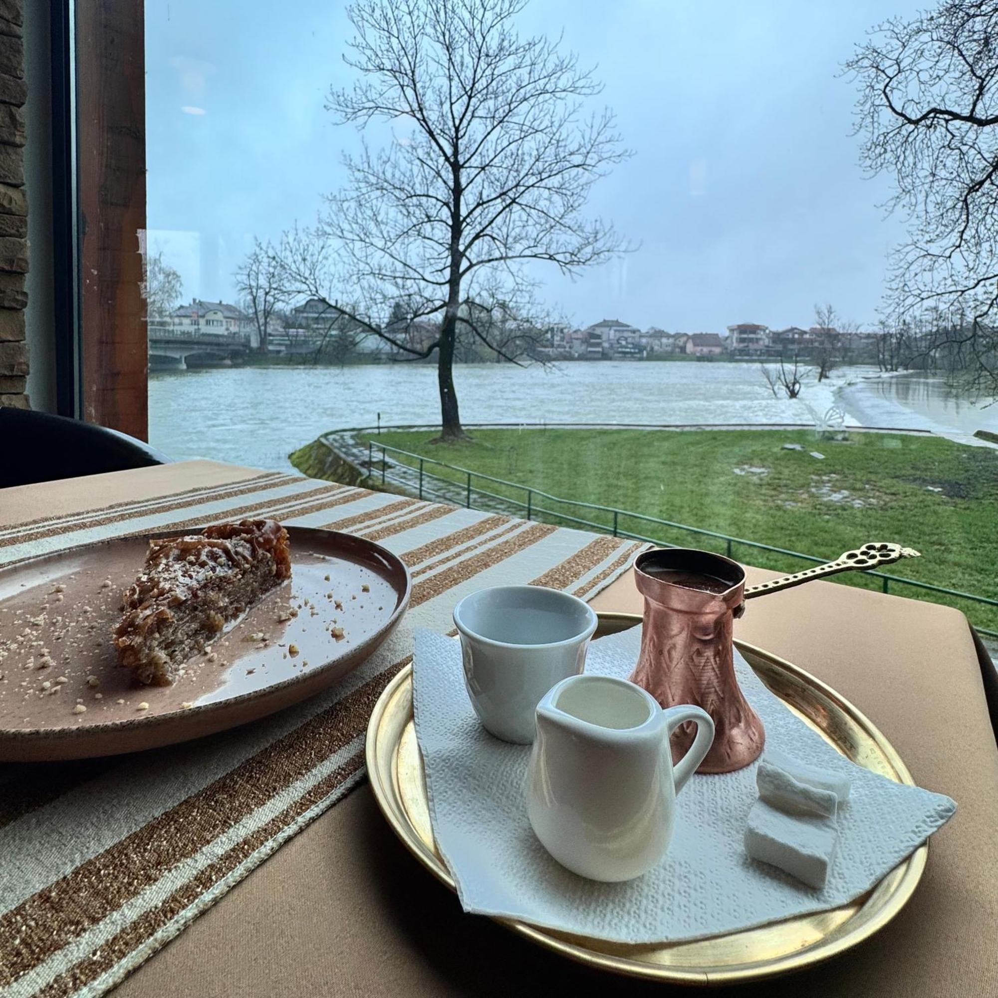 Hotel Paviljon Bihać Eksteriør billede