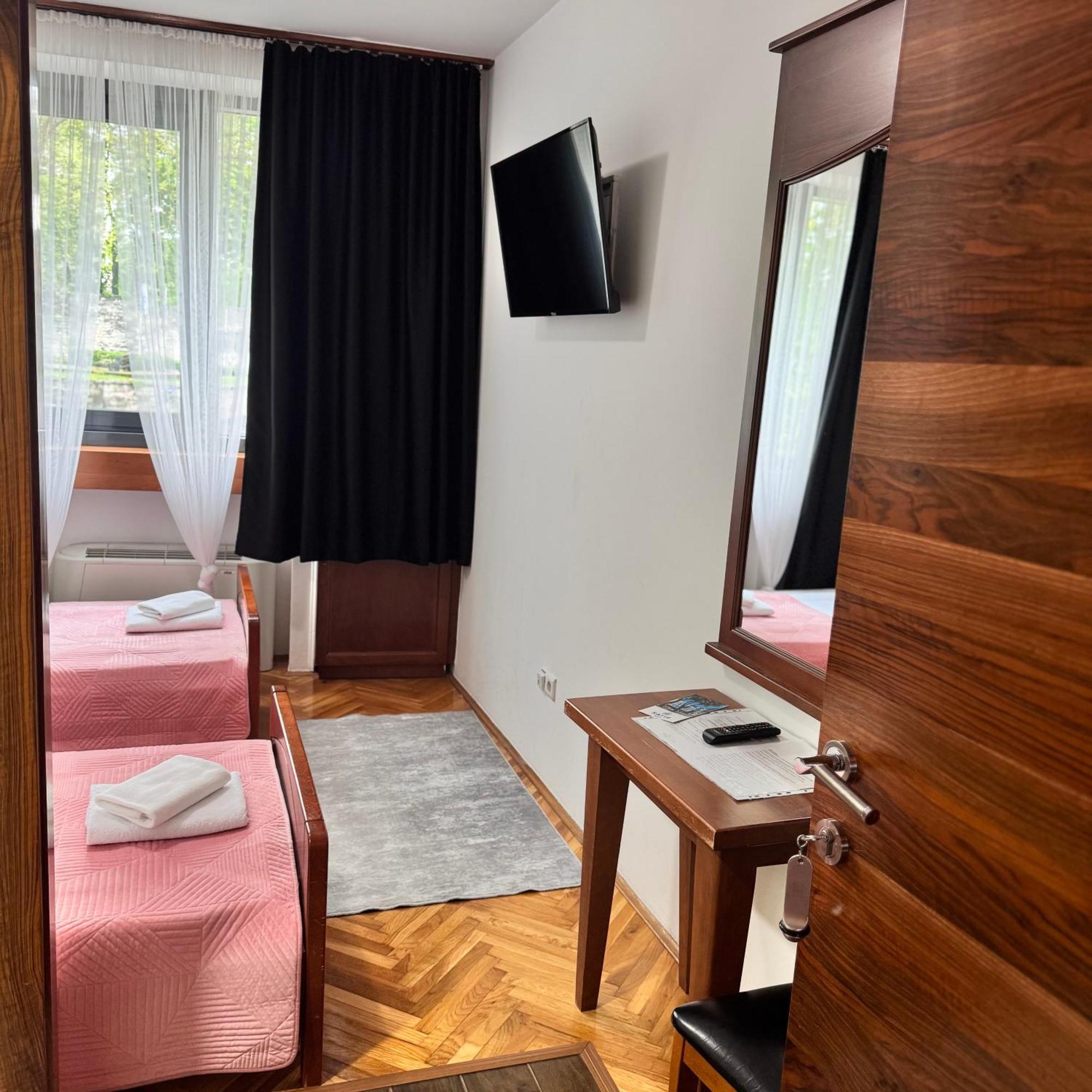 Hotel Paviljon Bihać Eksteriør billede